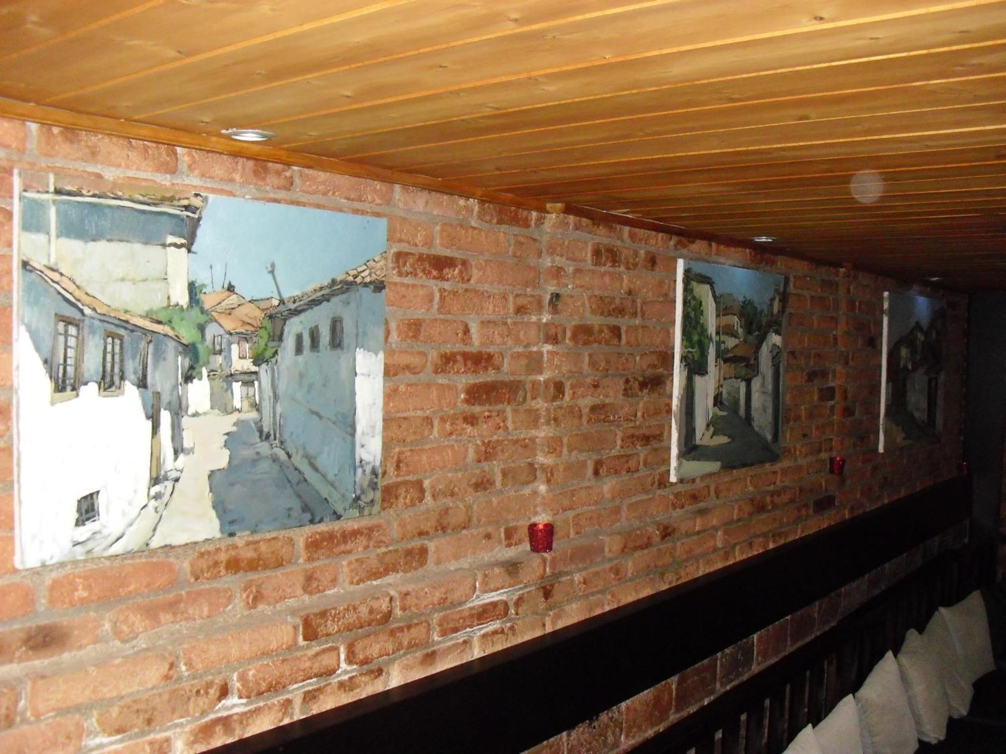 Guest House Bujtina Leon Korce Exteriér fotografie