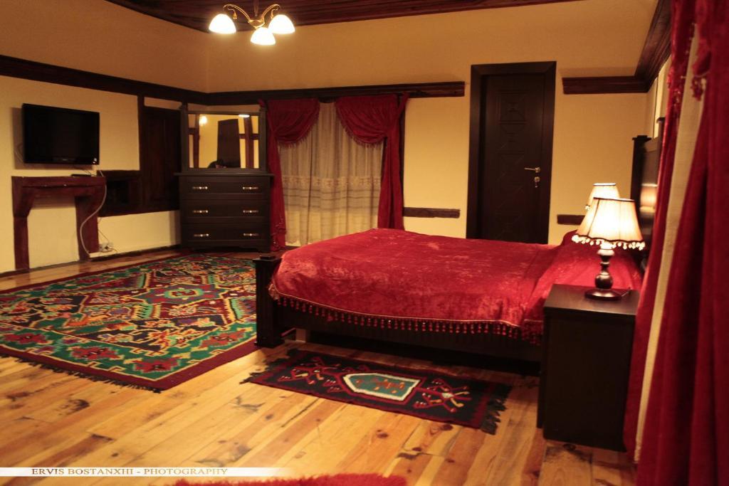 Guest House Bujtina Leon Korce Pokoj fotografie