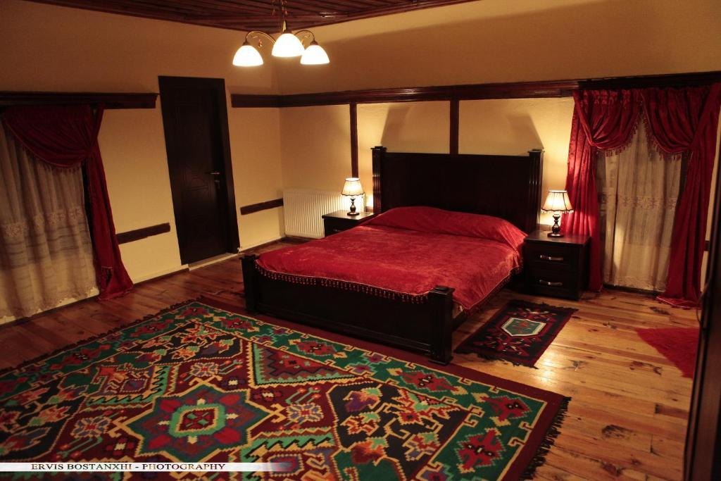 Guest House Bujtina Leon Korce Pokoj fotografie