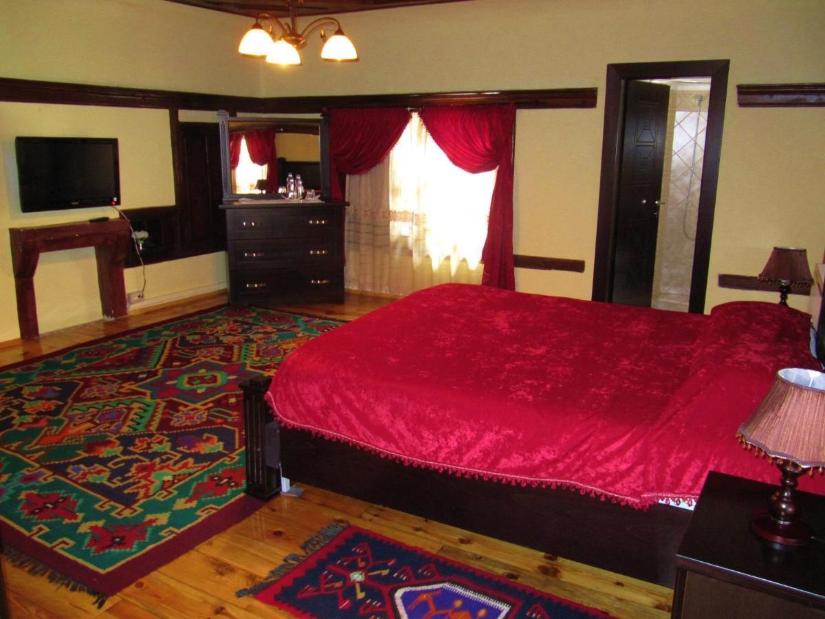 Guest House Bujtina Leon Korce Exteriér fotografie